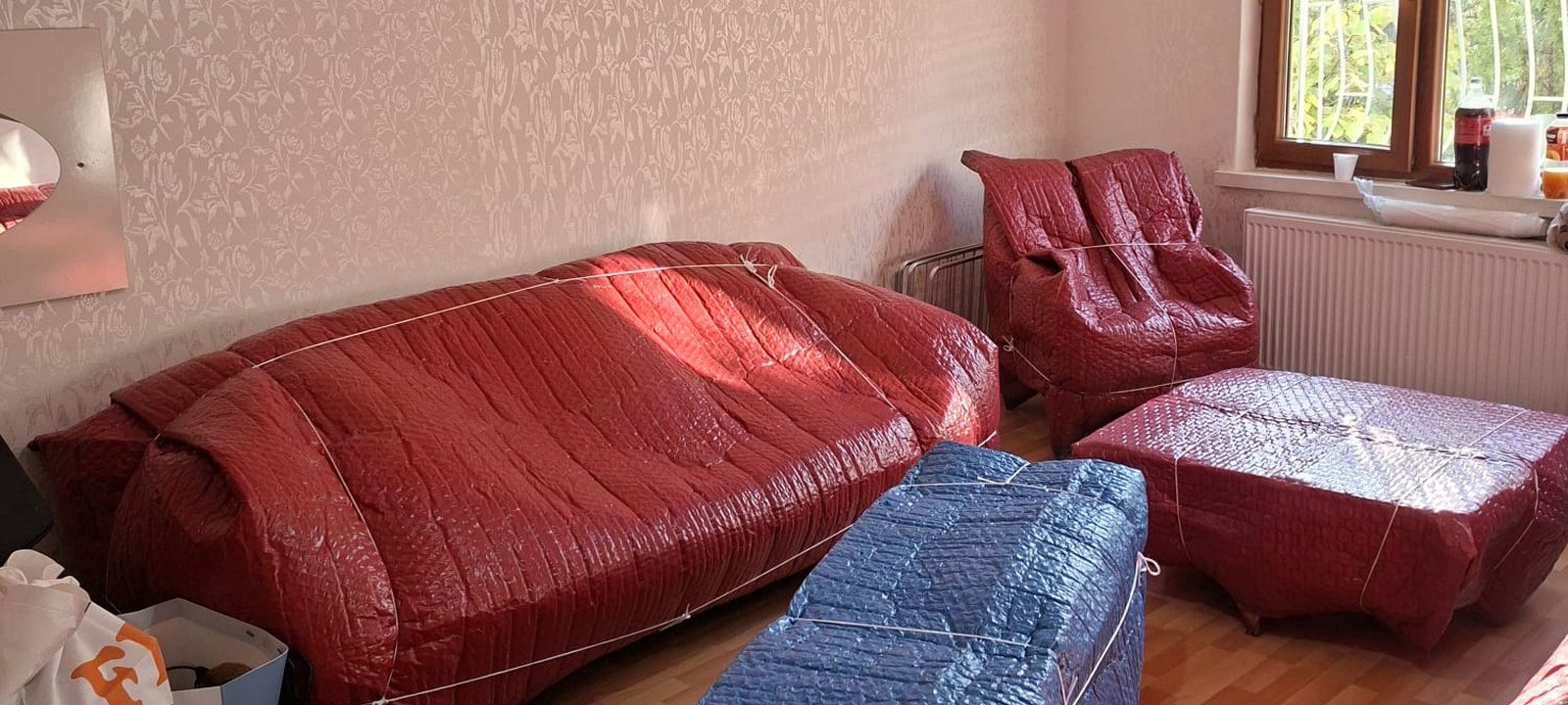 Paketlenmiş ev eşyaları